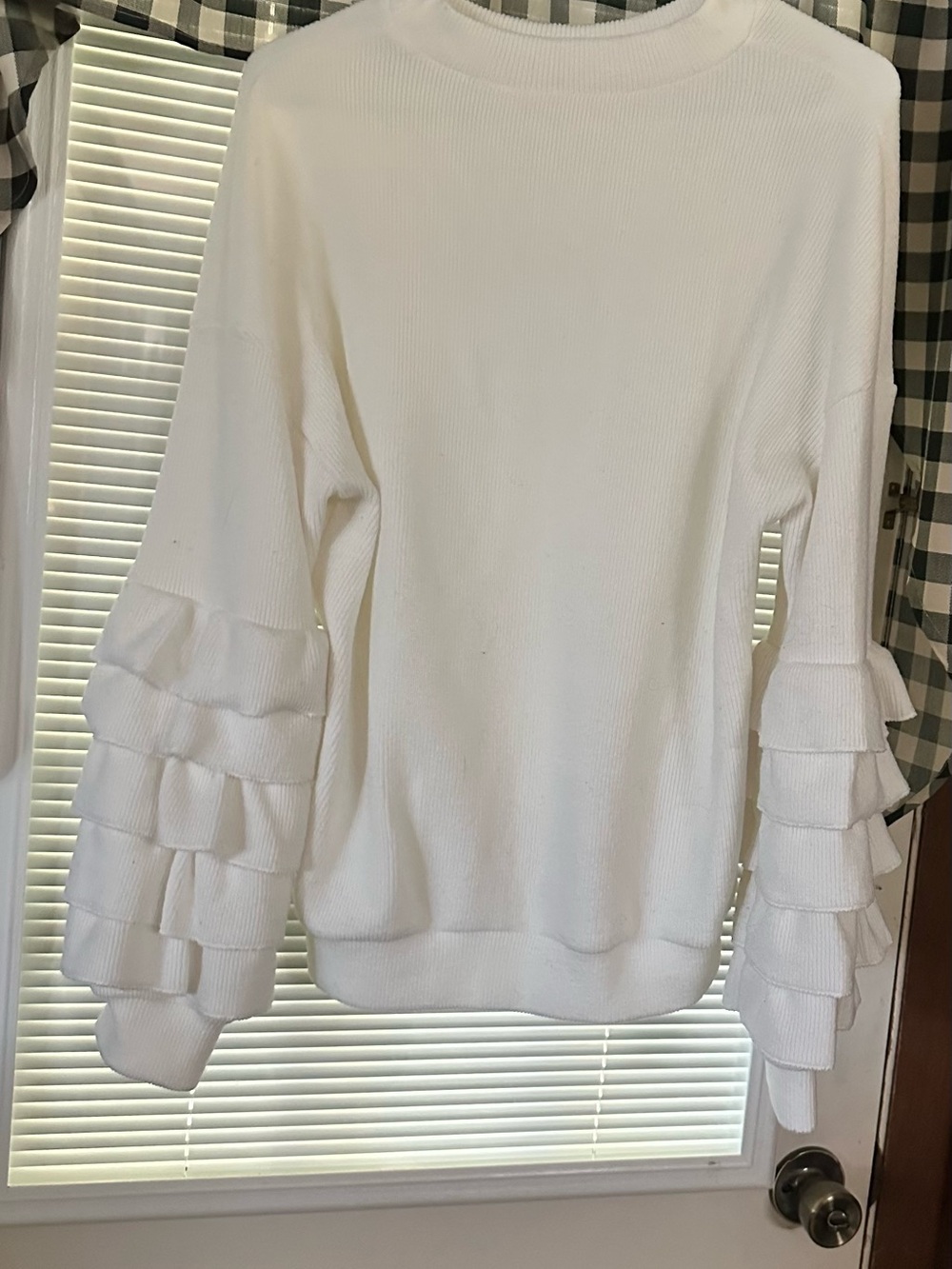 Women's White Ruffle-Sleeve Crew Neck Sweater